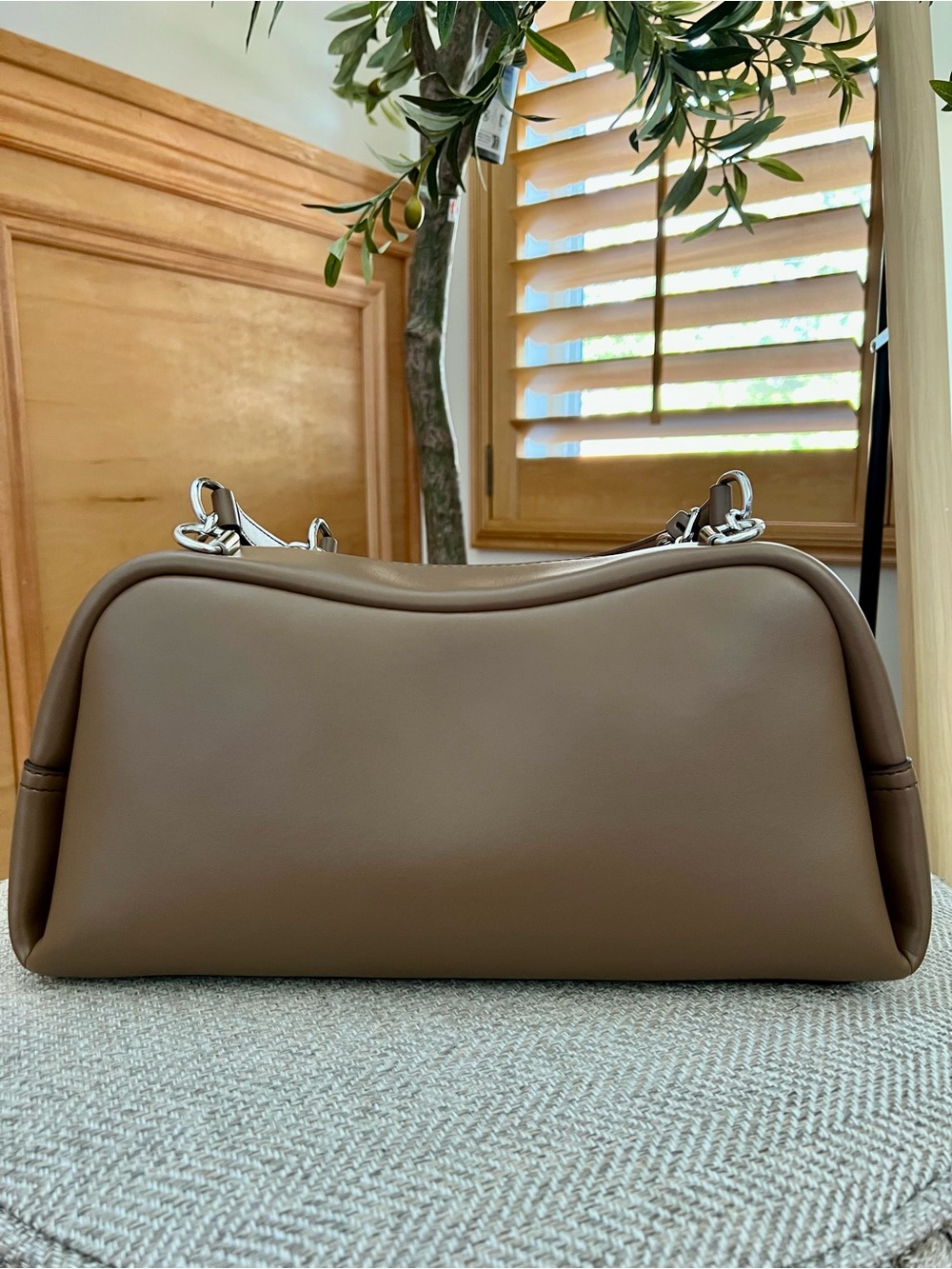 Michael Kors Cecily Shoulder Bag in Driftwood Color - Picture 3 of 10